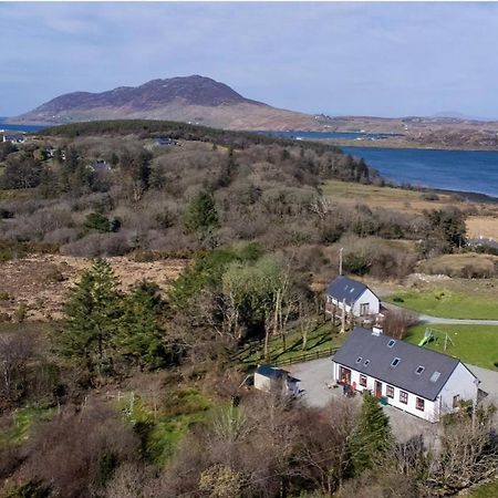 Red Deer Cosy Apartment In Letterfrack Connemara Dış mekan fotoğraf